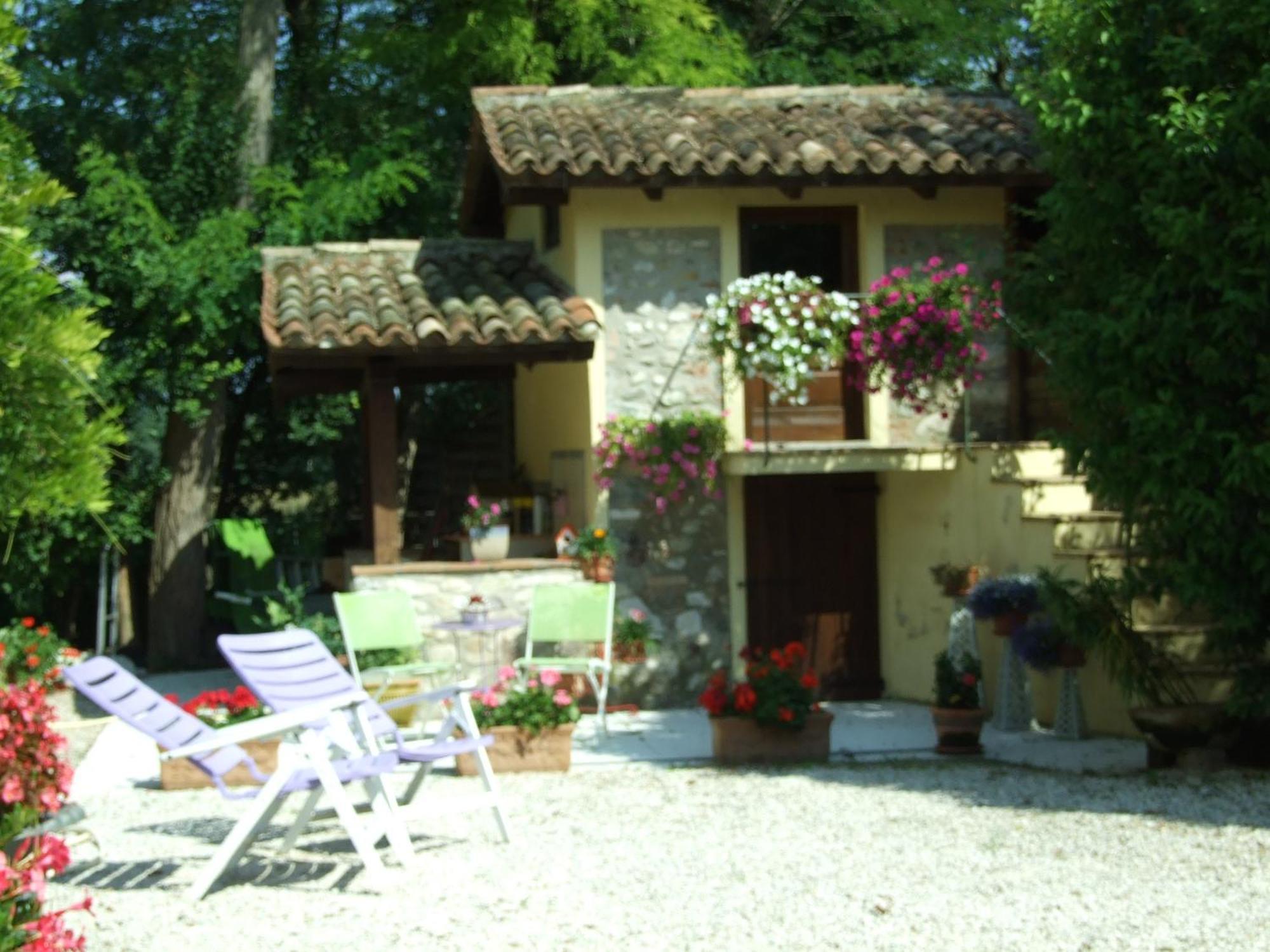 B&B Casacasina Monzambano Exterior foto
